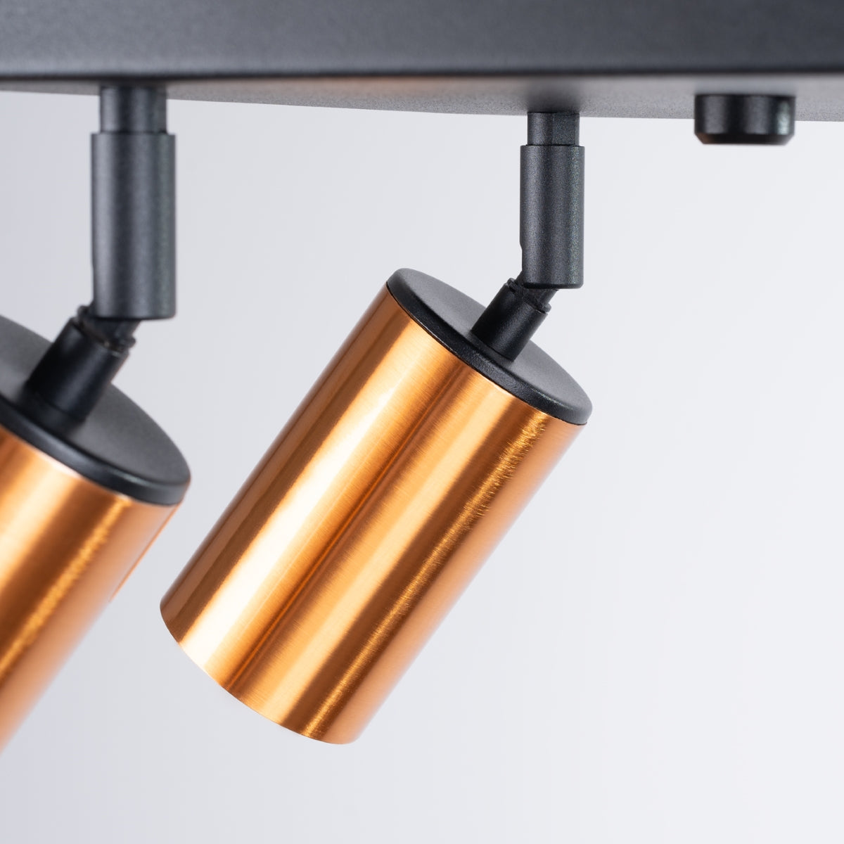 18b93a84f84792858ee49be380ba5bc4