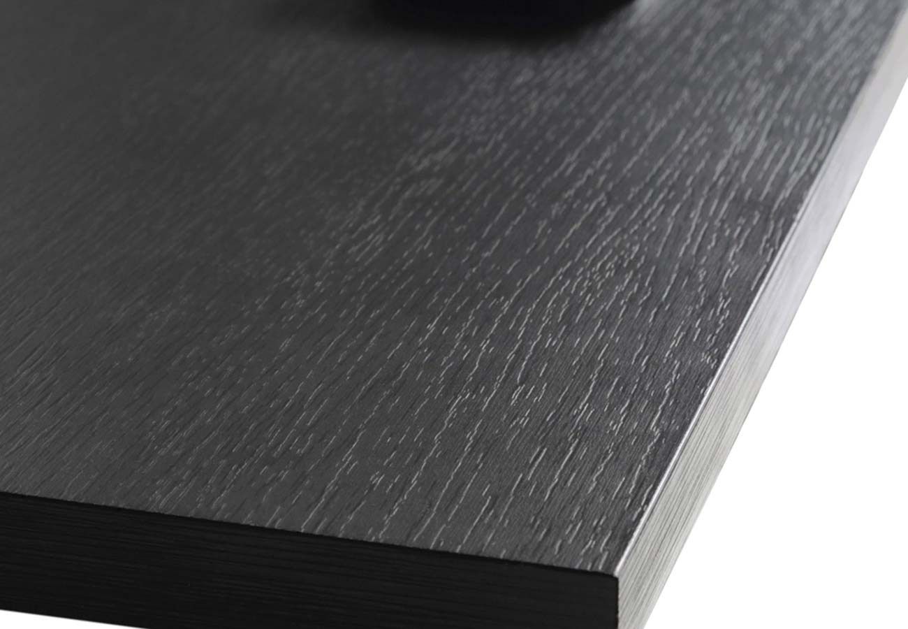 Musta laminoitu työtaso