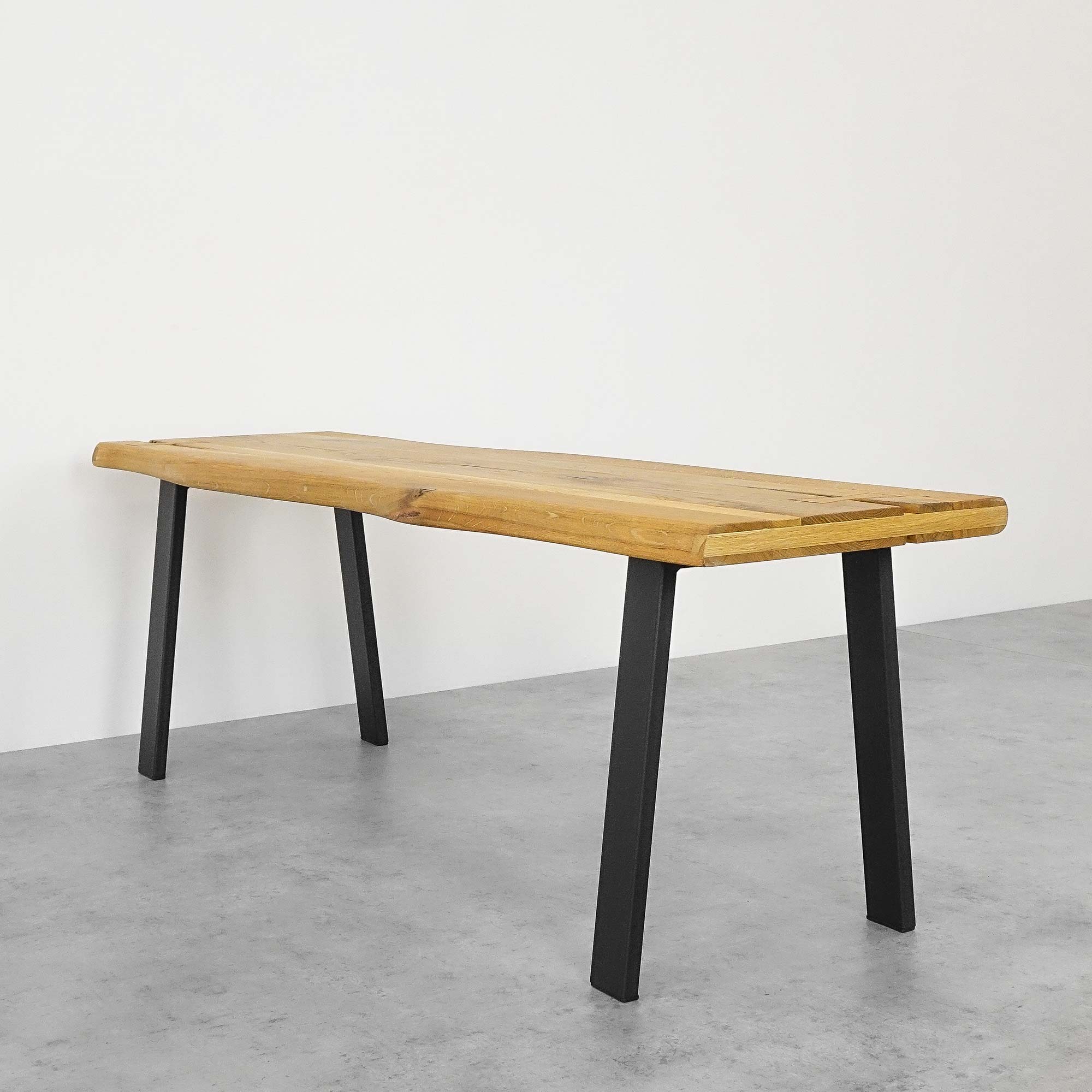 Metallinen penkinjalka sohvapöydän jalka