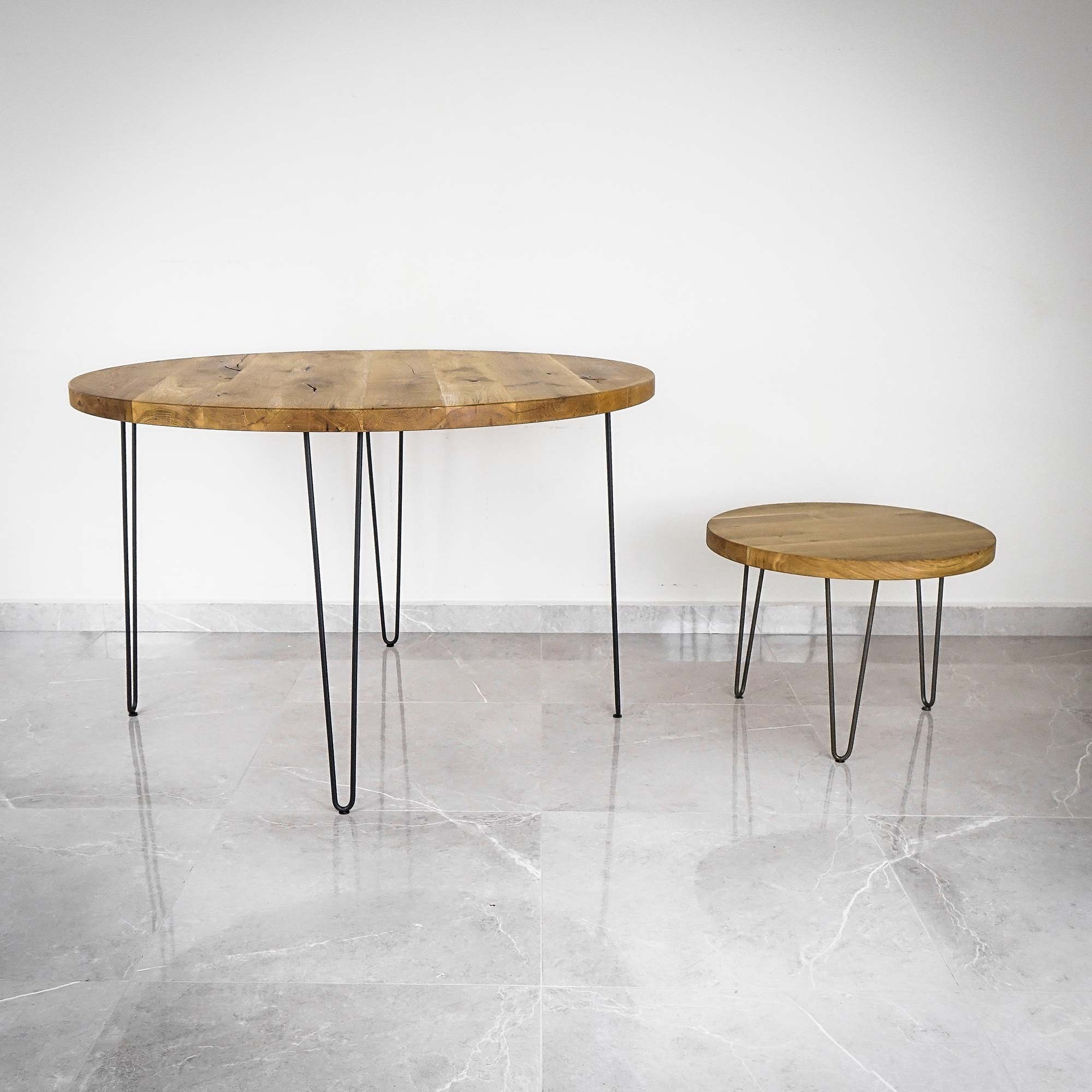 Pöytä ja sohvapöytä pinnijaloilla helppo asennus