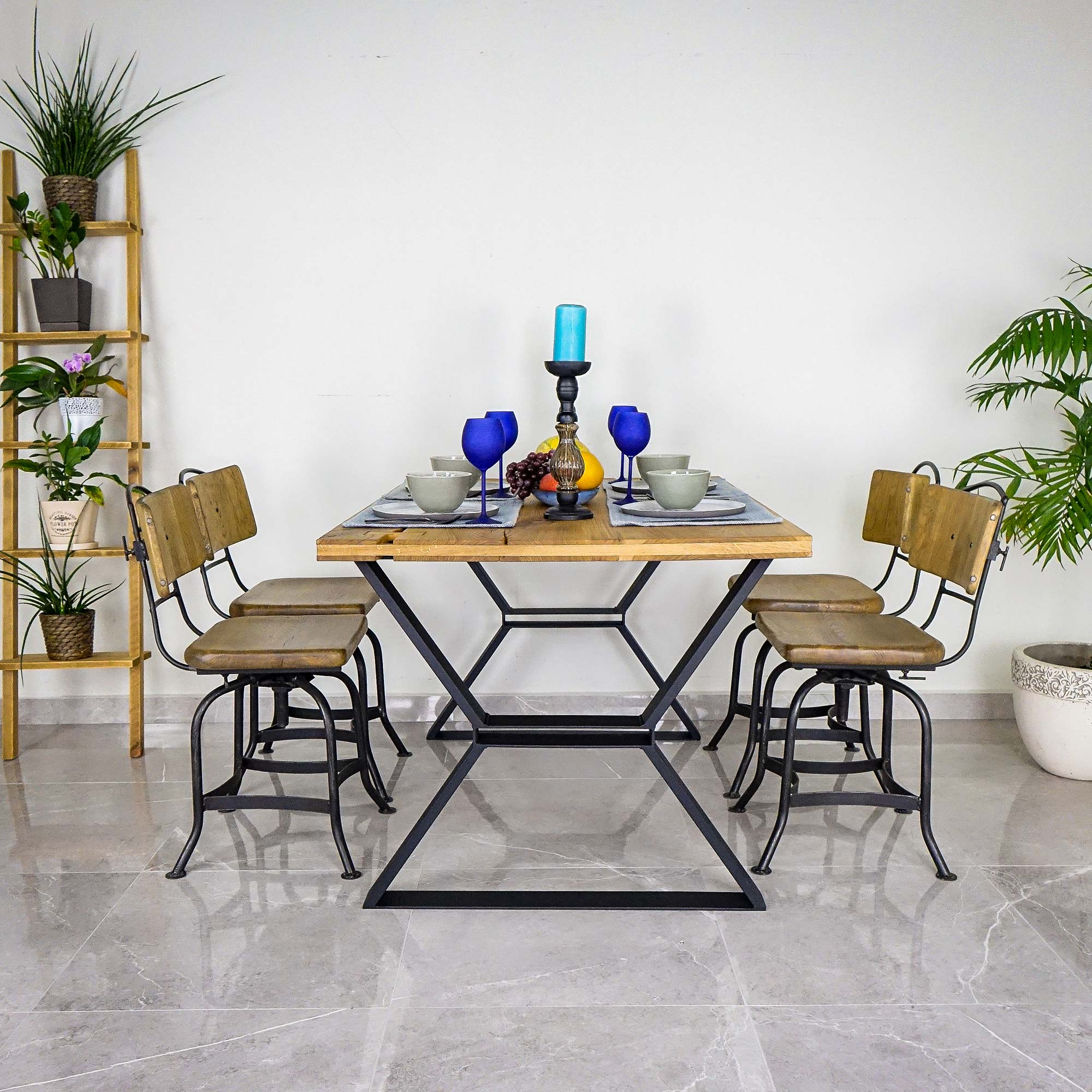 Tee se itse ruokapöytä metalli jaloilla