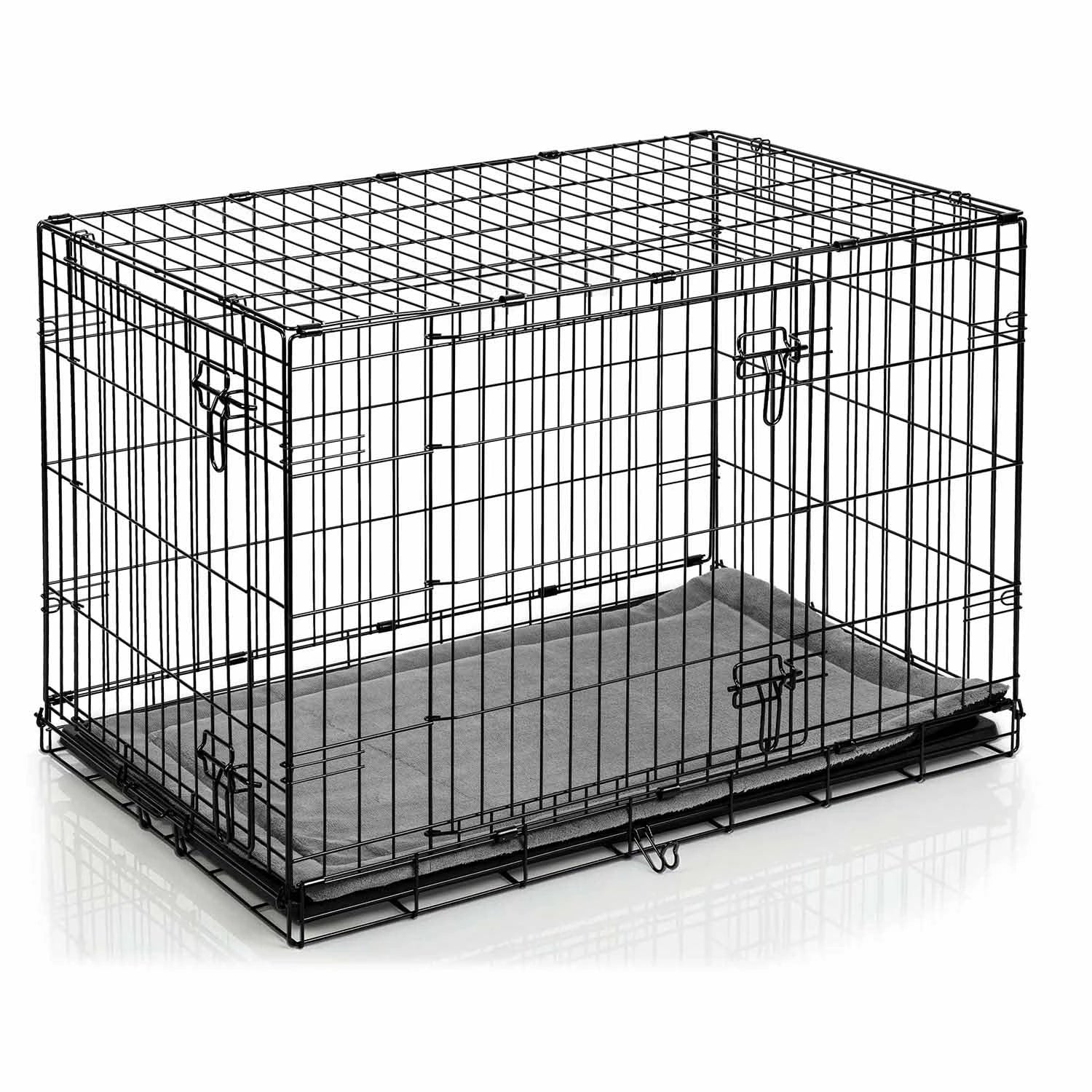 koiran metallihäkki mukavalla pedillä